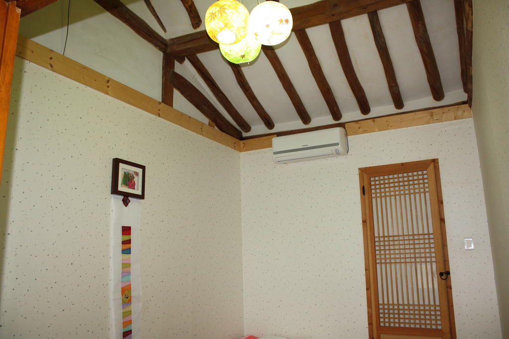 Dukmanjae Hotel Jeonju Exterior foto