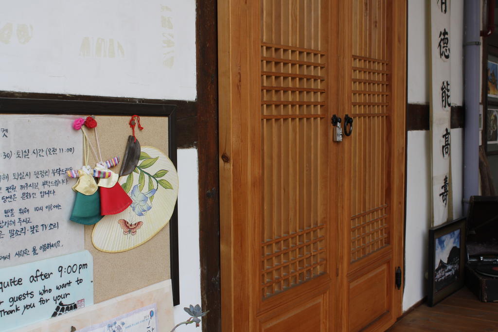 Dukmanjae Hotel Jeonju Exterior foto