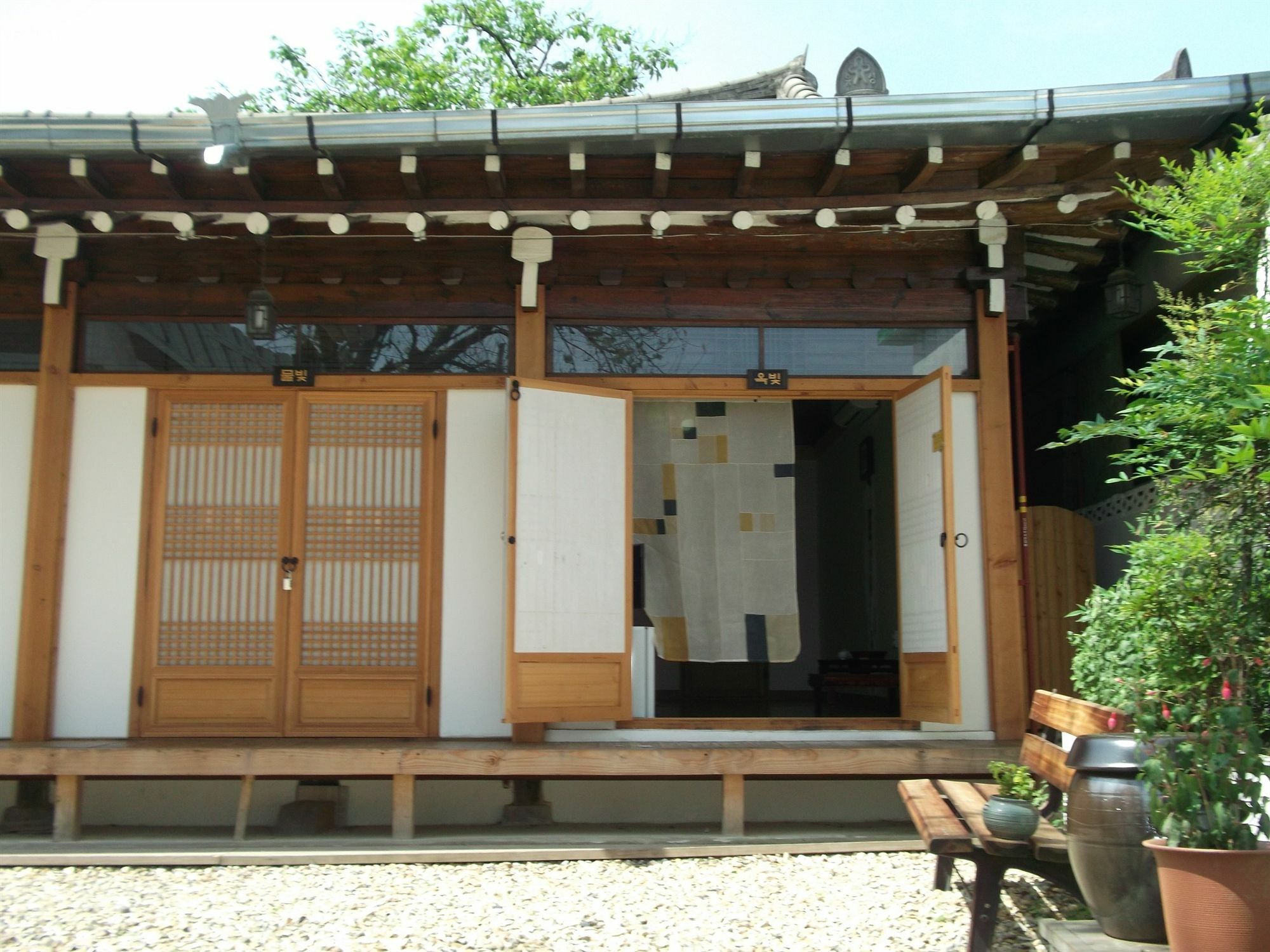 Dukmanjae Hotel Jeonju Exterior foto